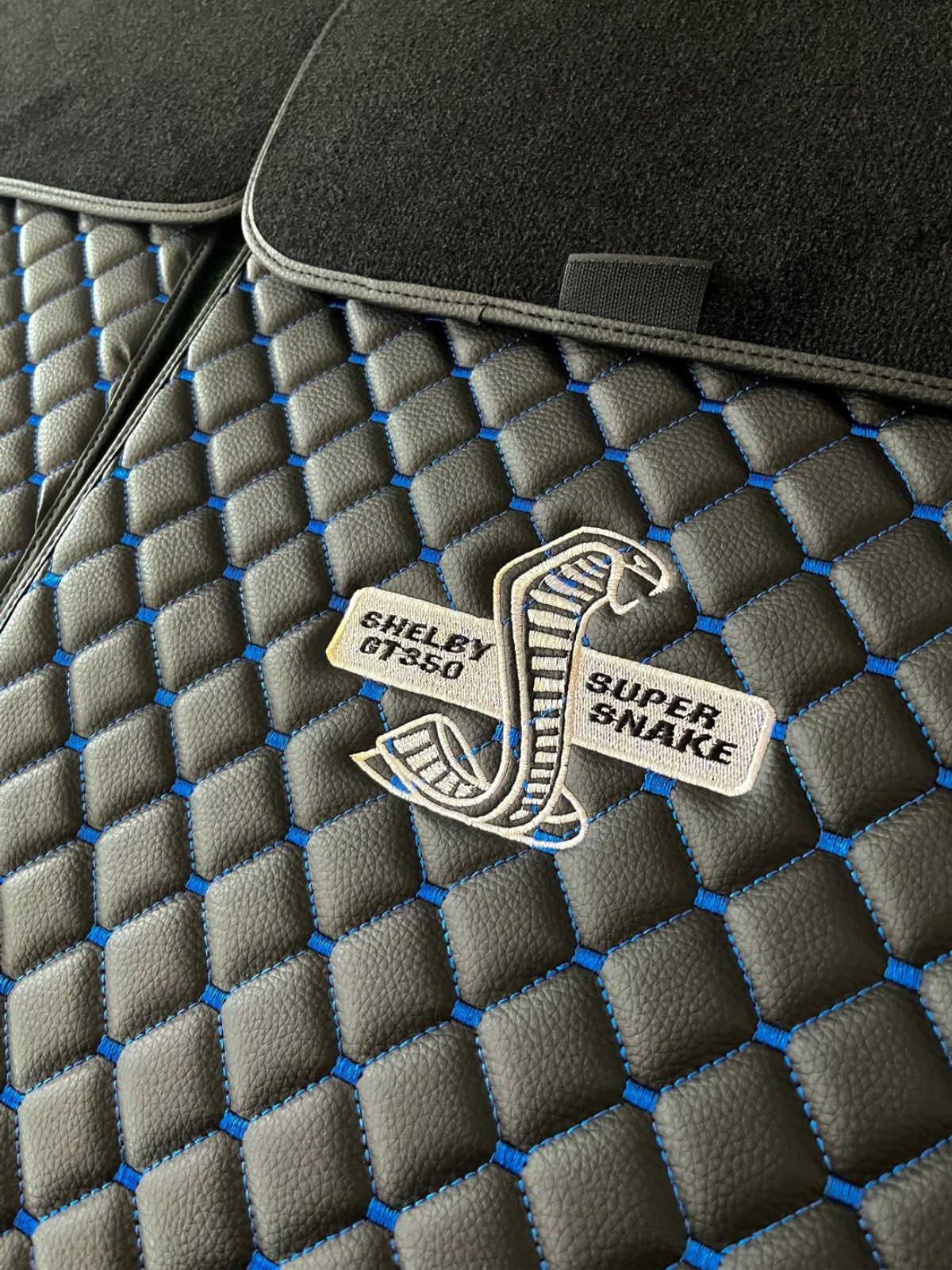 For Shelby GT350 Supersnake Car Floor Mats Custom fit Leather for all Shelby GT350 Supersnake Model Waterproof Carpet Liner